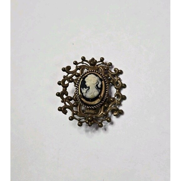 Jewelry Lot Vintage Fantasy Goldtone Theme Clean Curated Bundle Free Gift - Picture 15 of 16